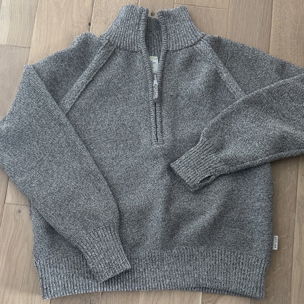 Aerie Offline women’s sweater/sweatshirt Size Small like new